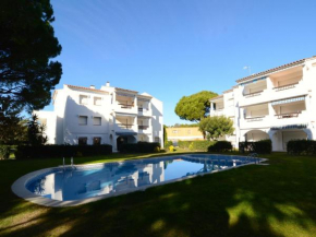 Apartment in Estartit near sand beach